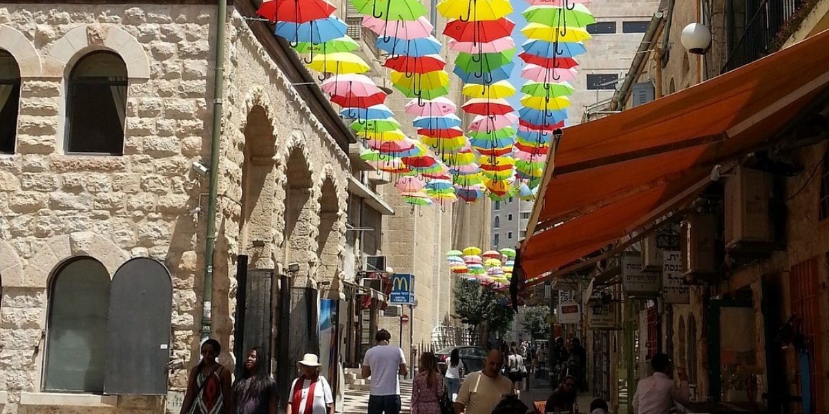 Walk in the best parts of Jerusalem
